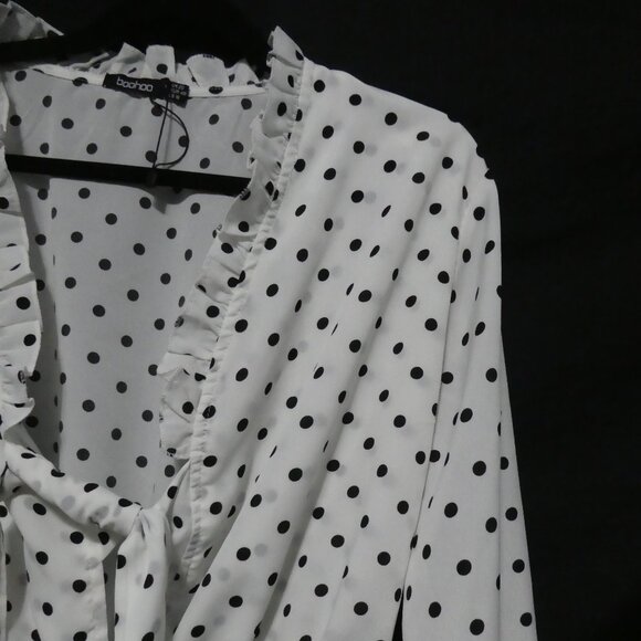 BOOHOO | size 16 | Black and White PolkaDot Romper | Tie Front - Picture 5 of 16